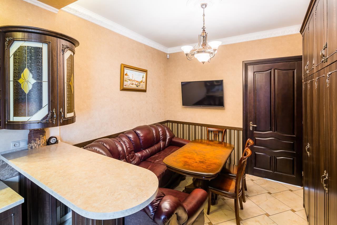Beautiful Apartment D.Galytskogo Lviv Dış mekan fotoğraf